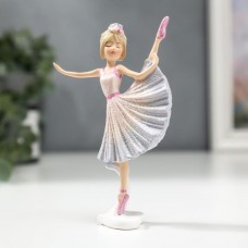 Сувенир полистоун Девочка-балерина в бело-голубом платье и розовых пуантах5185281